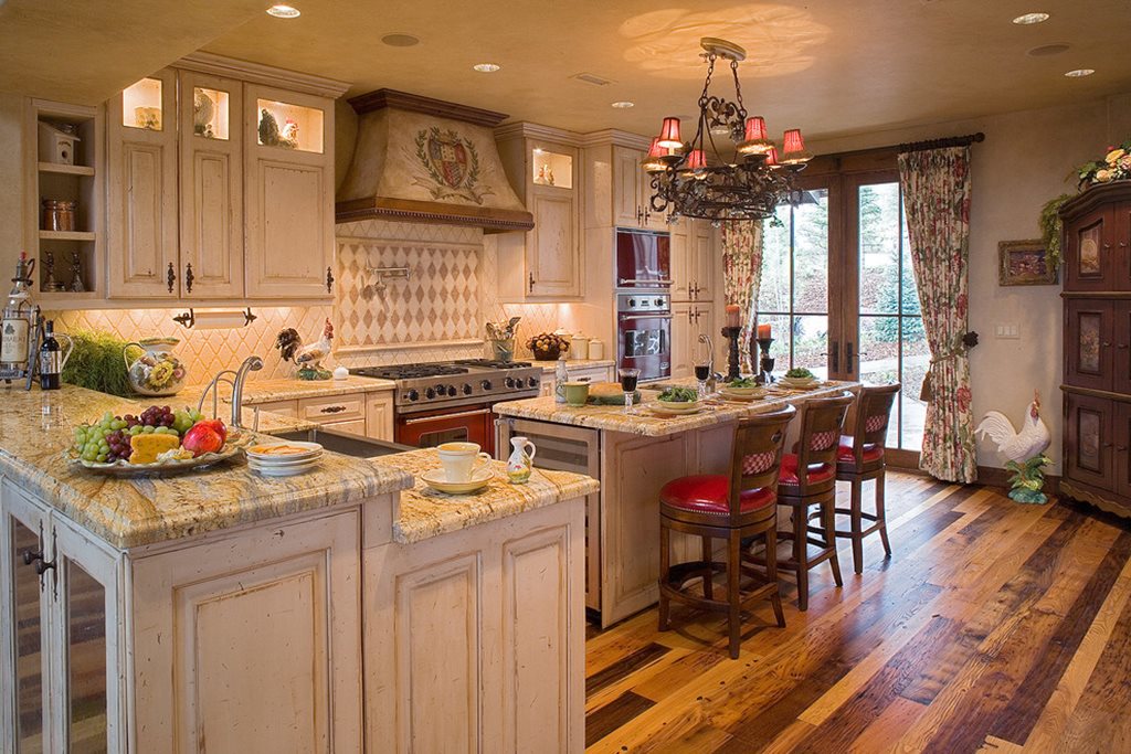 English-Styled Kitchen: Special Aspects of Decoration